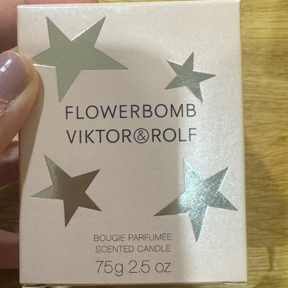 vicktor and rolf flowerbomb candle